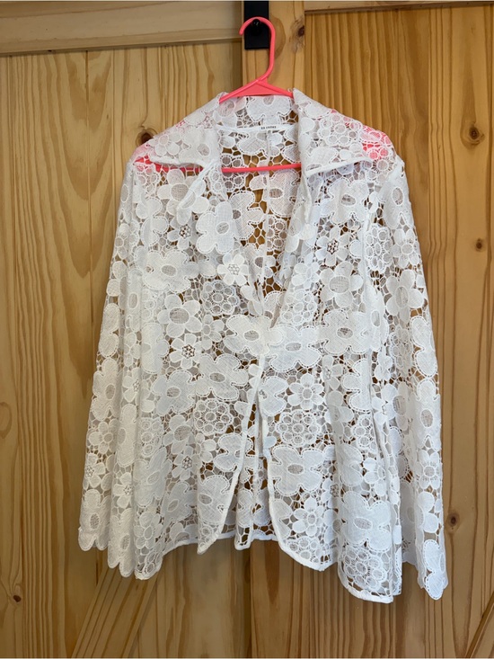 Jackets & Blazers - White Floral Lace Button-Front Blouse